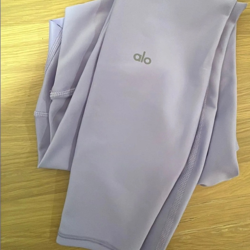 ALO Yoga Lavender Leggings
